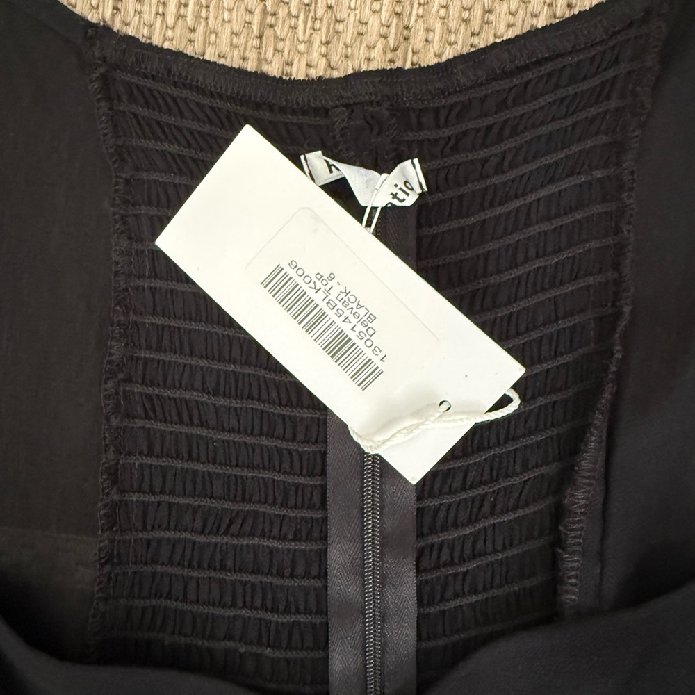 NWT Reformation Delevan Top Black Puff Sleeve Blouse size 6 - Picture 5 of 8